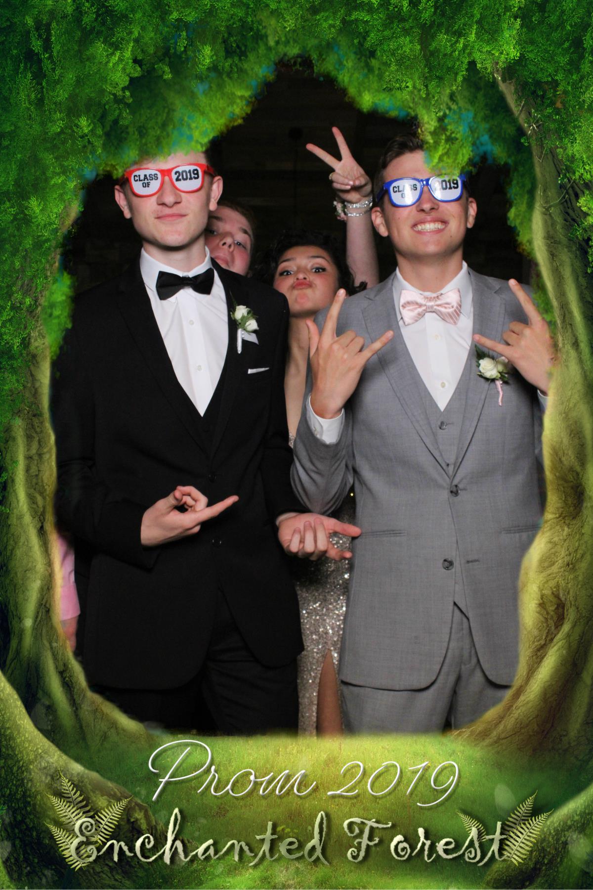 Rangeley Prom | View more photos from the event at gallery.mainemagicmirror.com/u/MaineMagicMirror/Rangeley-Prom